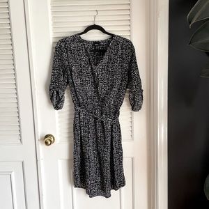 Mossimo 3/4 sleeve black and white dress